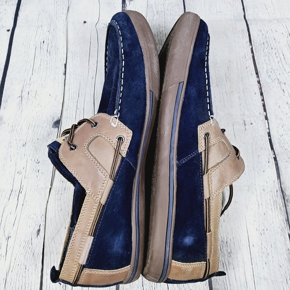 TOMMY BAHAMA | Calderon II suede slip-on casual boat shoes - Picture 9 of 10